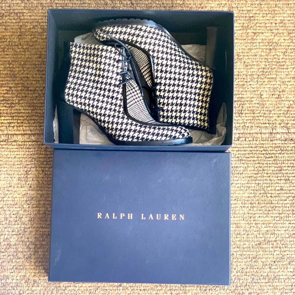 RALPH LAUREN PURPLE LABEL LACE UP ANKLE HEEL SHOES